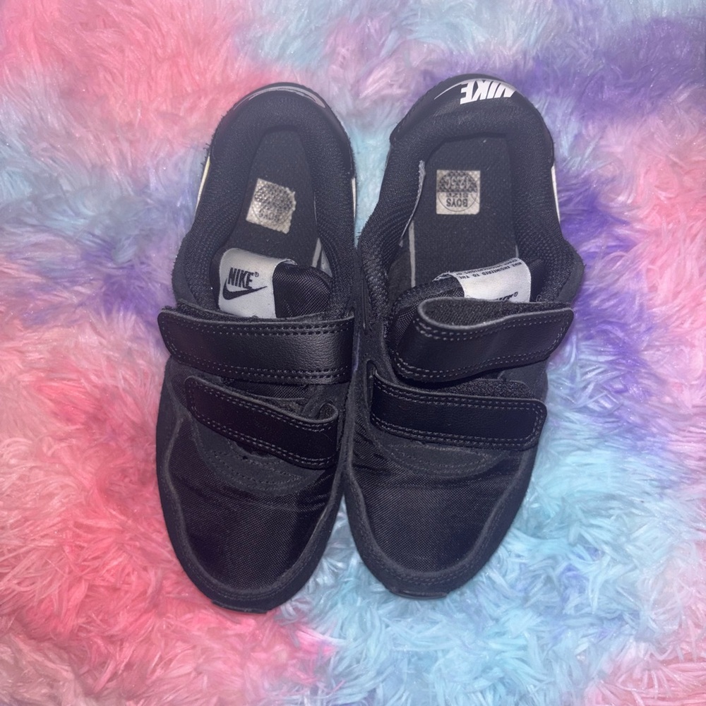 Nike Kids Black and White Sneakers